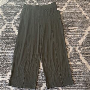 Time and Tru Women's Wide Leg Pants - Dark Green